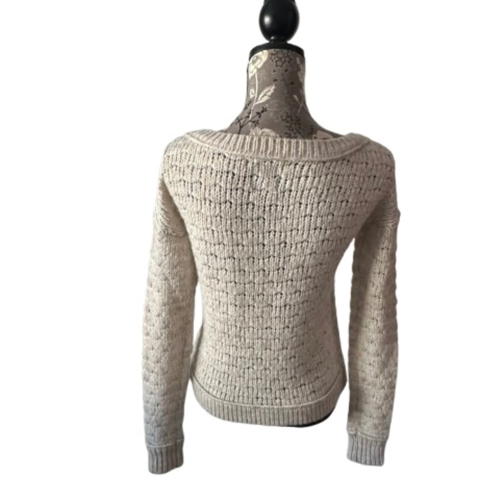 American Eagle Outfitters Women's M Creamy Sleeved Scooped Neck Knit Sweater Top - Picture 3 of 15